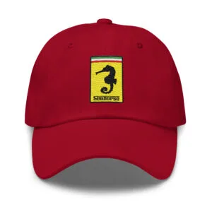 Gorra de béisbol unisex premium con el logo del caballito de mar de Ferrari bordado.